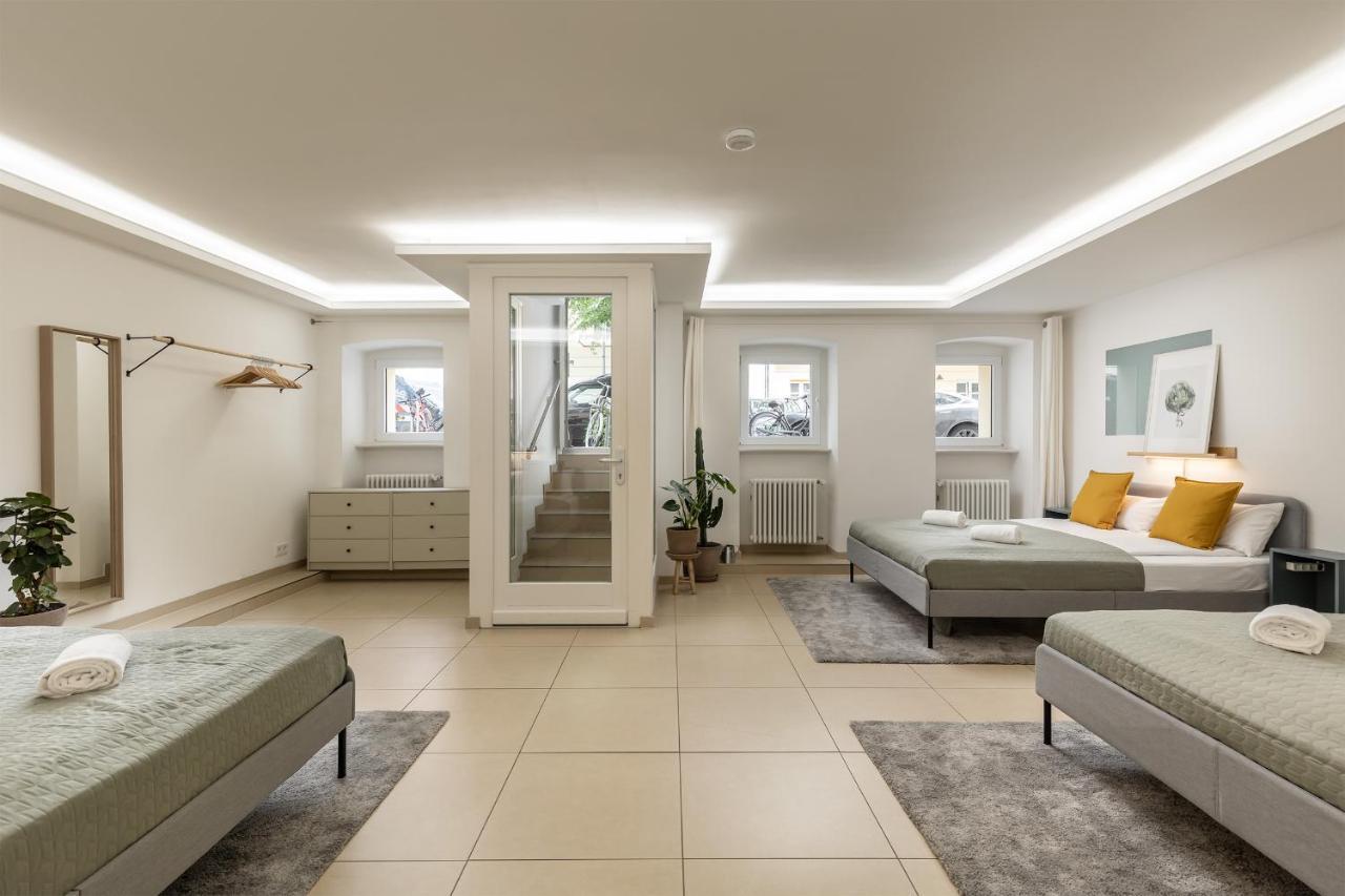 Spacious Apartment In Hemholtzkiez Prenzlauer Berg For 8 People Hiddenseer Berlin Exterior photo